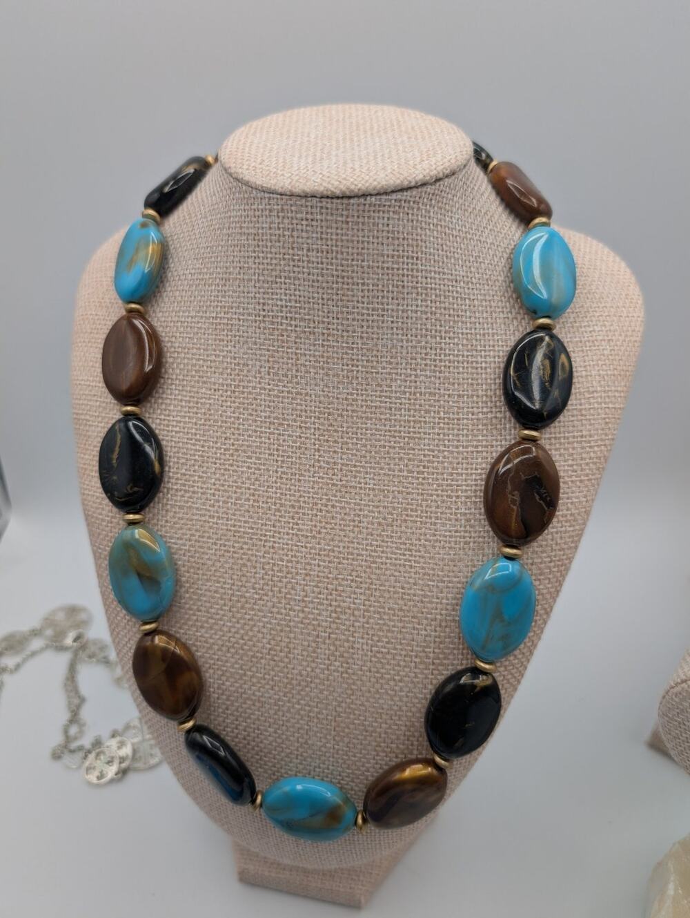 CJ Chunky Fashion Beaded Necklace Turquoise Blue Brown Black Swirl Gold Tone